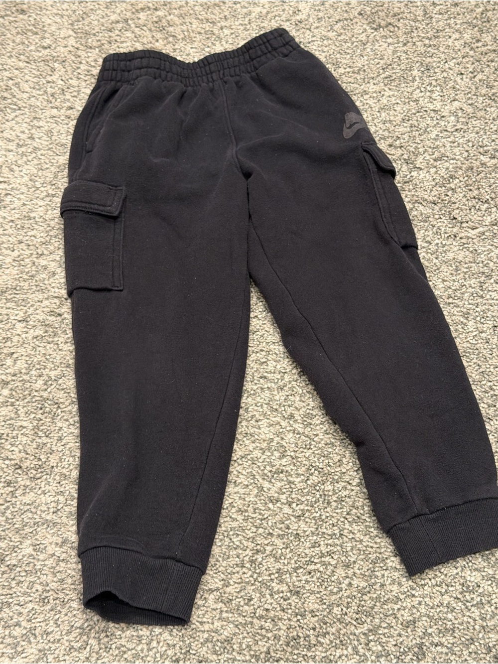 Nike Kids Black Cargo Jogger Sweatpants Size 7 Swoosh Fleece Pants